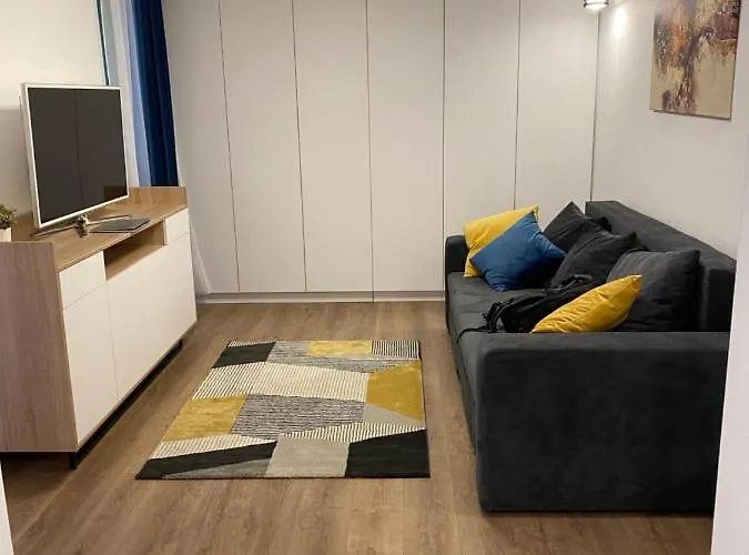 Cozy In The Business Area Of Apartman *