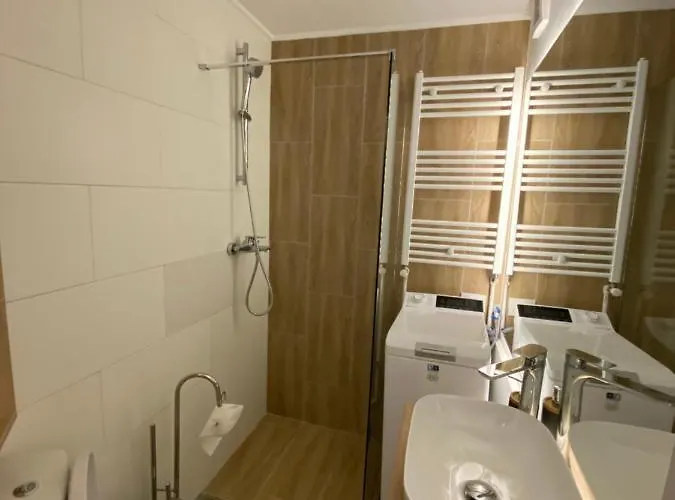 Cozy In The Business Area Of *